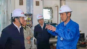中衛(wèi)市市委常委、副市長崔昆蒞臨公司進(jìn)行調(diào)研工作
